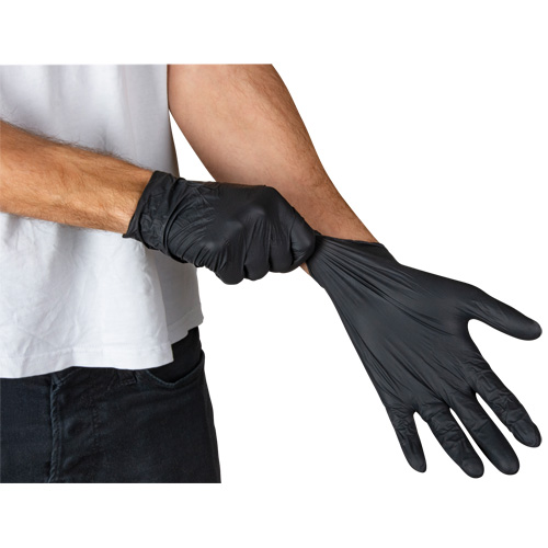 Emballages de gants jetables pour machine distributrice, Petit, Nitrile, 5 mils, Sans poudre, Noir, Classe 2 M & M Nord Ouest Inc