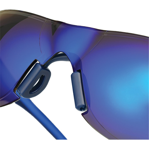 Lunettes de s&eacute;curit&eacute; Adapt Lite, Lentille Miroir bleu, Antibu&eacute;e/Anti-&eacute;gratignures, ANSI Z87+/R&eacute;pond ou surpasse la norme CSA Z94.3 M & M Nord Ouest Inc