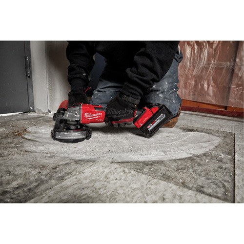 Meuleuse &agrave; frein avec interrupteur &agrave; glissi&egrave;re One-Key M18 Fuel (outil seulement), Roue de 4-1/2" ou 5", 18 V M & M Nord Ouest Inc