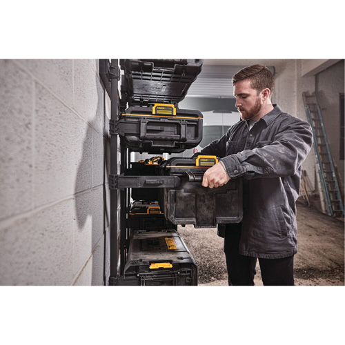 Grande boîte &agrave; outils ToughSystem 2.0, 21-3/4" x 14-3/4" x 12-3/8", Noir M & M Nord Ouest Inc