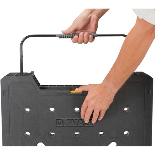 &eacute;tabli pliant Express M & M Nord Ouest Inc