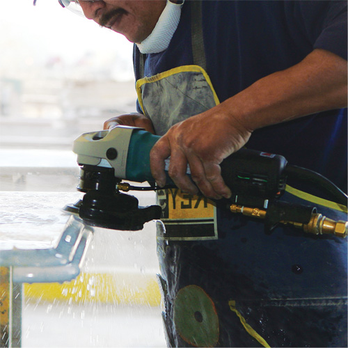 Polisseuse &eacute;lectronique pour pierre, 4" tampon, 7,9 A, 2000-4000 Tr/min &agrave; vide M & M Nord Ouest Inc