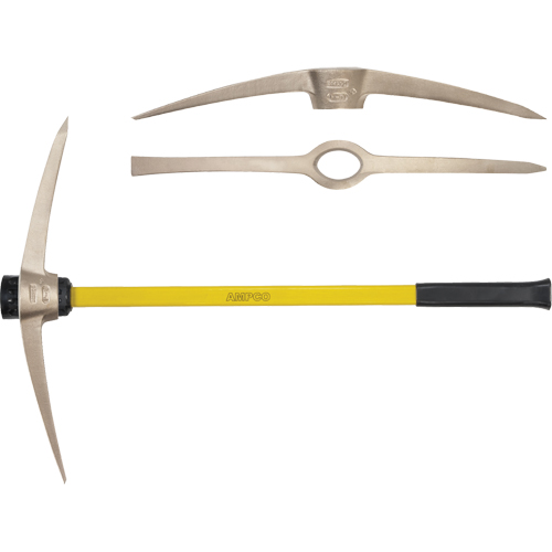 Clay Picks M & M Nord Ouest Inc