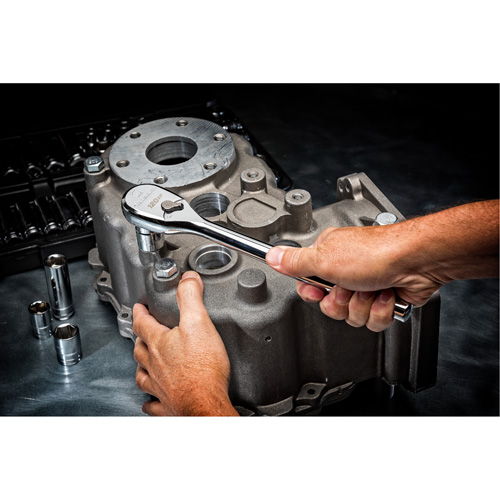 6 Point 120XP SAE/Metric Mechanics Tool Set M & M Nord Ouest Inc