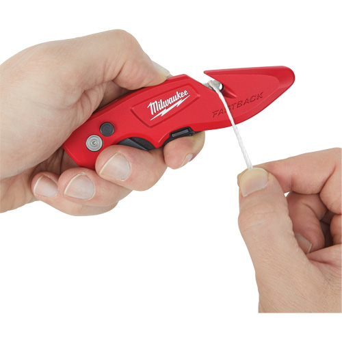 Couteau utilitaire rabattable Fastback, 2" lame, lame en Acier au carbone, poign&eacute;e en M&eacute;tal M & M Nord Ouest Inc