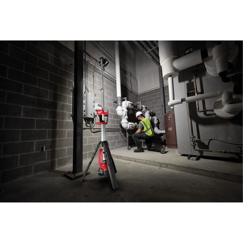Tour d'&eacute;clairage &agrave; puissance double M18 Rocket, DEL, 2500 lumens, Boîtier en Aluminium M & M Nord Ouest Inc