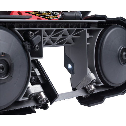 Scie &agrave; lame-ruban M18 Fuel (outil seulement), 18 V, 3-1/4" Capacit&eacute; M & M Nord Ouest Inc