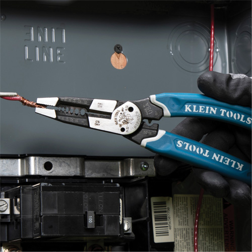 Outil polyvalent Klein-Kurve pour d&eacute;nuder, couper et sertir les fils, 8-1/4" lo, 8 - 20 AWG M & M Nord Ouest Inc
