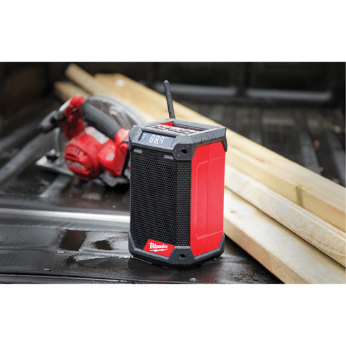Radio et chargeur M12 (outil seulement), Lithium-ion, 12 V M & M Nord Ouest Inc