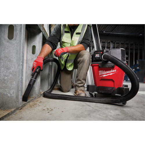 1-7/8" Curved Nozzle M & M Nord Ouest Inc