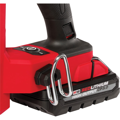 Ensemble agrafeuse pour cl&ocirc;ture utilitaire M18 Fuel, Agrafes 2"/1-1/2"/1-3/4" M & M Nord Ouest Inc