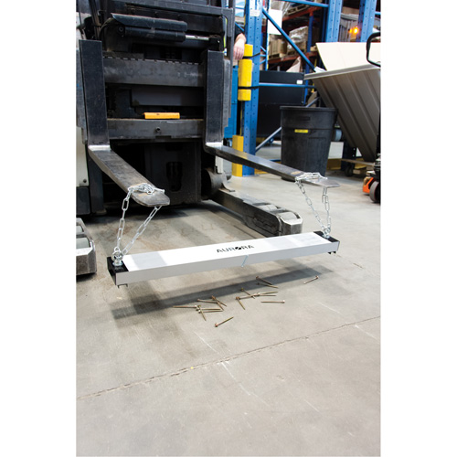 Magnetic Yard Sweepers, 36" W M & M Nord Ouest Inc