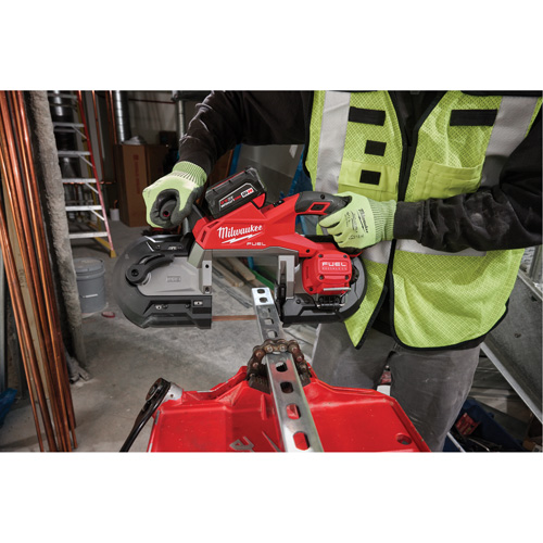 Scie &agrave; ruban &agrave; coupe profonde M18 Fuel, 18 V, 5" Capacit&eacute; M & M Nord Ouest Inc