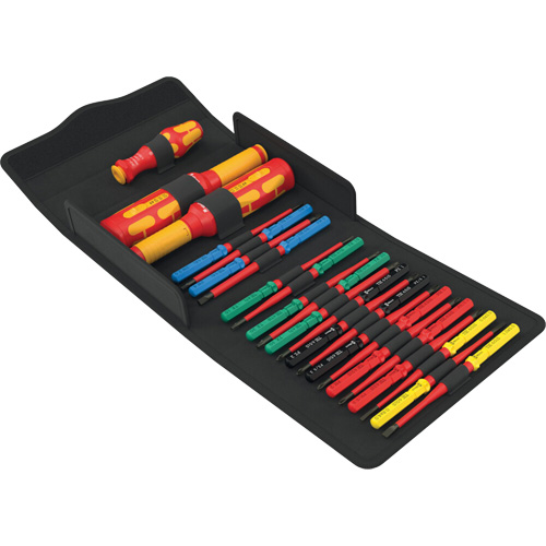 Coffret darmoire VDE &agrave; serrage s&eacute;curis&eacute; et contr&ocirc;le de vitesse Kraftform Kompakt, 1000 V, 23 M M & M Nord Ouest Inc