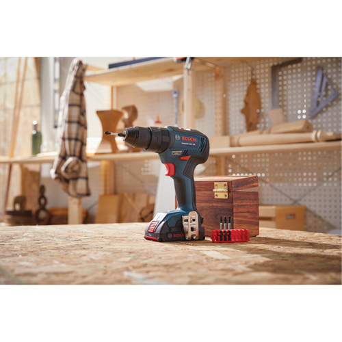 Trousse de perceuse-visseuse &agrave; percussion sans balais EC, 1/2", Mandrin 1/2", 18 V M & M Nord Ouest Inc