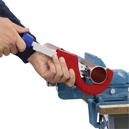10-1/4" KNIPEX TubiX&reg; XL Pipe Cutter, 5/64"- 3" Capacity M & M Nord Ouest Inc