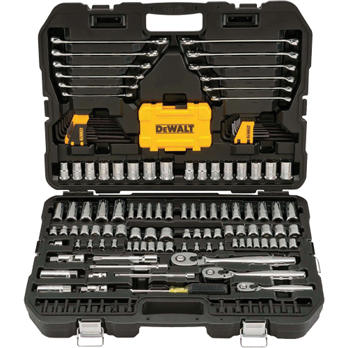 Mechanic's Tool Set M & M Nord Ouest Inc