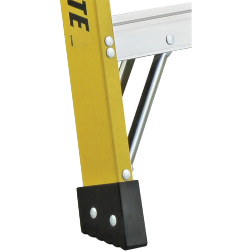 Industrial Heavy-Duty Platform Stepladders (6500 Series), 6', 300 lbs. Cap. M & M Nord Ouest Inc