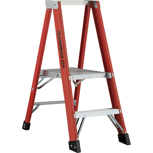Industrial Extra Heavy-Duty Platform Stepladder (6500 AA Series), 4', 375 lbs. Cap. M & M Nord Ouest Inc