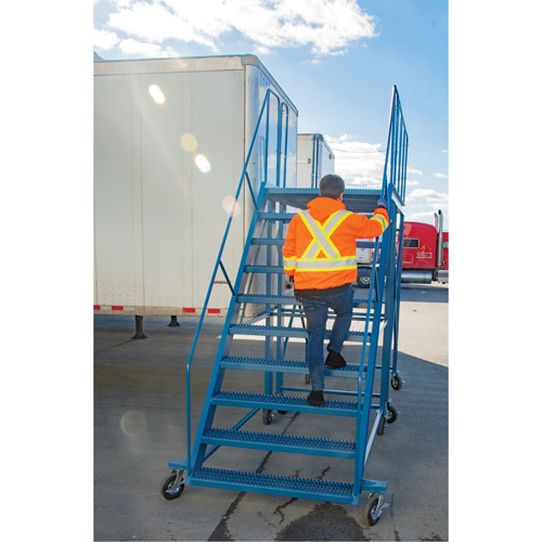 Snow Ladder, Steel, 10 Steps, 99" H, 85-1/2" D, 48" Step, Serrated M & M Nord Ouest Inc