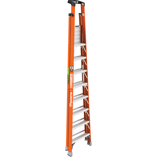 Escabeau avec plateforme Safespace, 8', Cap. De 300 lb M & M Nord Ouest Inc