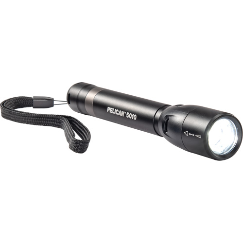 Lampe de poche 5010, DEL, 392 lumens, Piles AA M & M Nord Ouest Inc