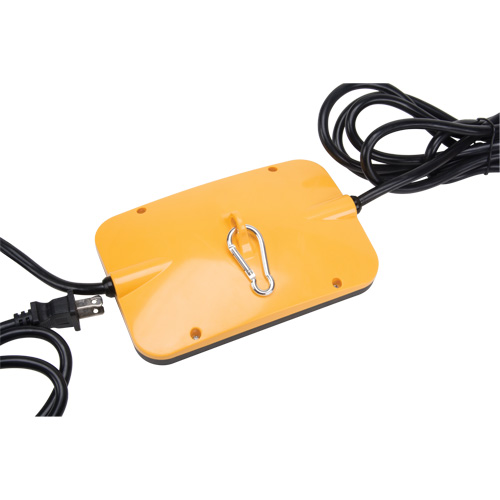 LED String Work Lights, 5 Lights, 50' L, Plastic Housing M & M Nord Ouest Inc