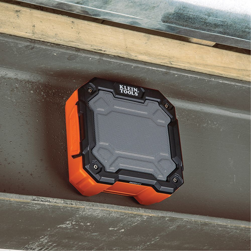 Bluetooth&reg; Jobsite Speaker with Magnet & Hook (Tool Only), Lithium-Ion M & M Nord Ouest Inc