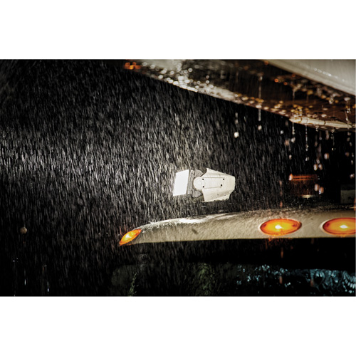 Ensemble d'&eacute;clairage orientable polyvalent &agrave; t&eacute;l&eacute;commande, DEL, 4250 lumens M & M Nord Ouest Inc