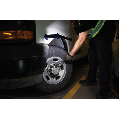 Foldable/Twist Work Light, Magnetic, Rechargeable, 350 Lumens M & M Nord Ouest Inc