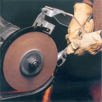 Scotch-Brite Cut & Polish Wheels, 6" Dia. x 1" W, 1" Arbor, Aluminum Oxide M & M Nord Ouest Inc