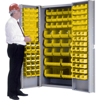 Armoire &agrave; combinaison avec porte creuse, 38" la x 24" p x 72" h, 36 tablettes M & M Nord Ouest Inc