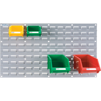 Panneau perfor&eacute; en m&eacute;tal pour bacs, 32 bacs, 36" la x 1/8" p x 19" h M & M Nord Ouest Inc
