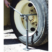 TR2 Double End Truck Wrench M & M Nord Ouest Inc