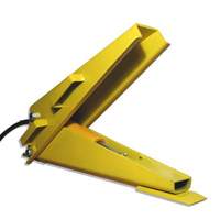 D&eacute;monte-talons hydraulique pour pneu agricole double s&eacute;rie Pro M & M Nord Ouest Inc