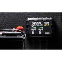 Chargeur de batterie embarqu&eacute; &agrave; 2 sorties de 10 amp&egrave;res Gen5X2 Genius M & M Nord Ouest Inc