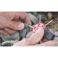 Trousse d'outil pour fil de borne M & M Nord Ouest Inc