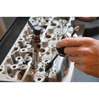 Trousse d'extracteur dembouts de bougies de pr&eacute;chauffage M & M Nord Ouest Inc