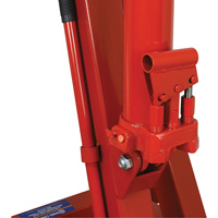 Grues d'atelier escamotables de 2 tonnes, Capacit&eacute; 4000 lb (2 tonnes) M & M Nord Ouest Inc