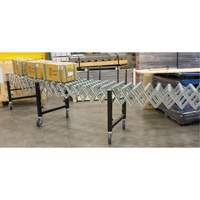 Convoyeur extensible, 23" la x 24' lo, Capacit&eacute; de 200 lb par pi lin. M & M Nord Ouest Inc