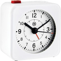Mini-horloge et alarme sans tic-toc, Analogique, À piles, 2,3" dia., Blanc OQ835 | M & M Nord Ouest Inc