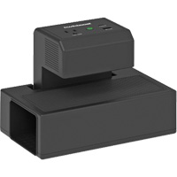 Poste de recharge &agrave; pince pour bureau KwikBoost EdgePower M & M Nord Ouest Inc