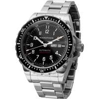 Tr&egrave;s grande montre automatique avec jour/date avec bracelet en acier inoxydable, Num&eacute;rique, &agrave; piles, 46 mm, Argent M & M Nord Ouest Inc