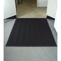 Tapis Waterhog Eco Elite, Essuie-pieds/grattoir, 6' x 6' x 3/8", Fum&eacute;e noire M & M Nord Ouest Inc