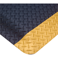 Smart No. 497 Mats, Diamond, 3' x 75' x 1", Black/Yellow, PVC M & M Nord Ouest Inc