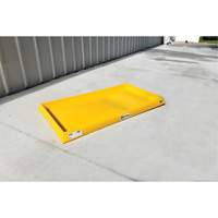 Ultra-Containment Tray&reg;, 54" L x 29.8" W x 3.5" H, 16.5 US gal. Spill Capacity M & M Nord Ouest Inc
