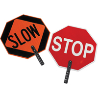 Panneau de signalisation &agrave; deux c&ocirc;t&eacute;s  Stop/Slow , 18" x 18", Plastique, Anglais avec pictogramme M & M Nord Ouest Inc