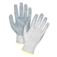 Gants haute performance r&eacute;sistants &agrave; la coupe, Taille 2T-Grand/11, Calibre 13, Rev&ecirc;tement Nitrile, Enveloppe en PEHP, ANSI/ISEA 105 niveau 4/EN 388 niveau 5 M & M Nord Ouest Inc