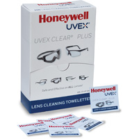 Uvex<sup>®</sup> Clear<sup>®</sup> Plus Towelettes, 5.25" x 8", Pack Of 100 SGQ555 | M & M Nord Ouest Inc