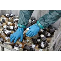 AlphaTec&reg; 04-003 Chemical Resistant Gloves, Size 8, 14" L, Nitrile/PVC, Fleece Inner Lining, Winter Weight M & M Nord Ouest Inc